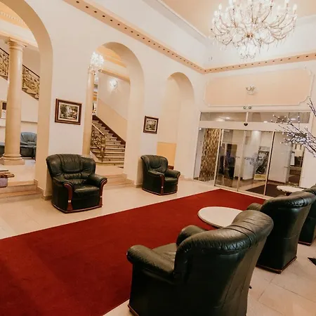 Tisza Hotel 3*
